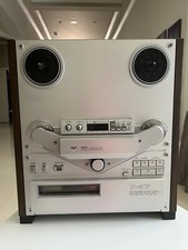 Akai Real To Real Tape Player