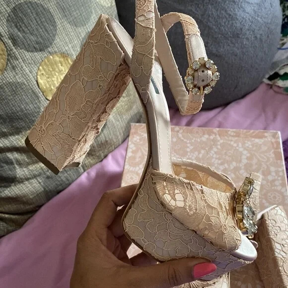 Dolce & Gabbana Lace Taormina Platform Sandals; Size EU 40