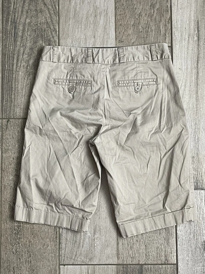 Bermudas elásticas Banana Republic para mujer talla 0 beige frente plano entrepierna 11” Foto 2 de 4