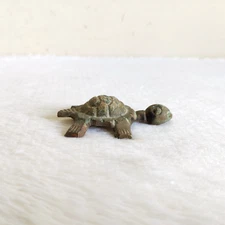 Tortue En Laiton Vintage Des Années 1920 Avec Une Belle Patine Décorative