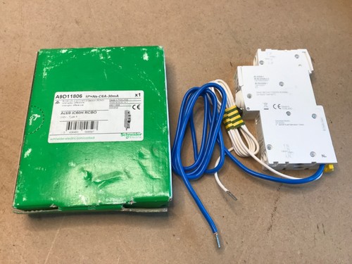 VAT INC - SCHNEIDER A9D11806 6 AMP CURVE C 10kA 30mA RCBO TYPE A IC60H (63) - Picture 2 of 4