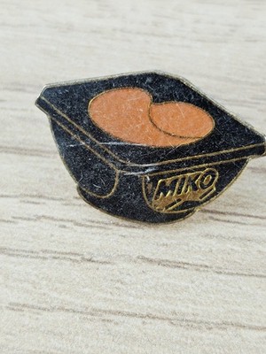 pins pins pins metko box mit eiern aus metall gebraucht