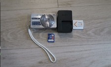 Sony Cyber-shot DSC-W690 Digital Camera 16.1 MP WORKS BUT BATTERY DOOR IS BROKEN