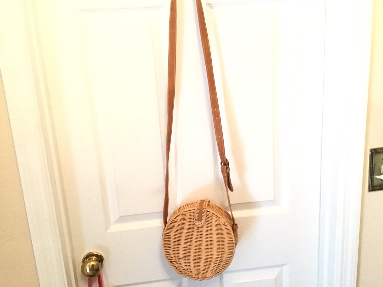 Universal Thread Round Crossbody Round Basket Pur… - image 1