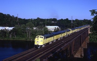ACTION SLIDE CNW 401 F7A ON BRIDGE 5