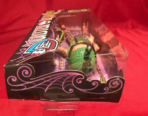 Mattel Monster High DEUCE GORGON Doll Scaris Ciudad de los Sustos Hijo de Medusa 2012 - Imagen 6 de 7
