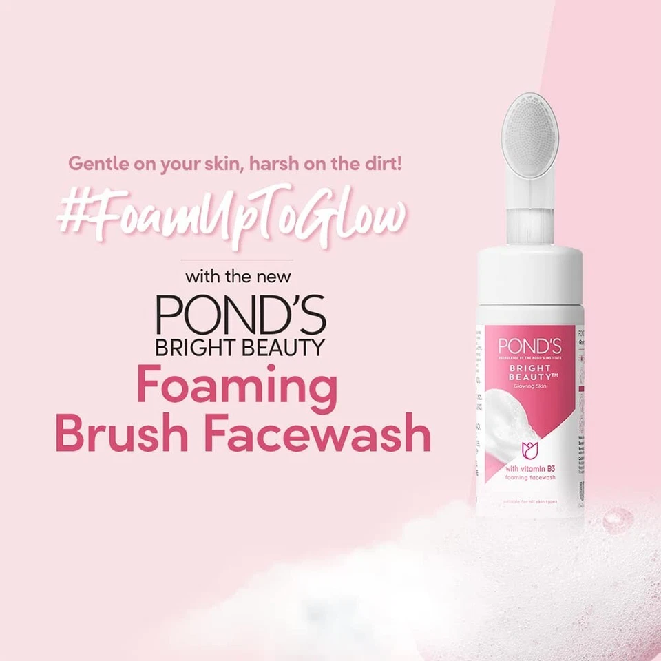 POND's Bright Beauty Foaming Facial Cleansing Brush Facewash 150 Ml - Image 2 of 4
