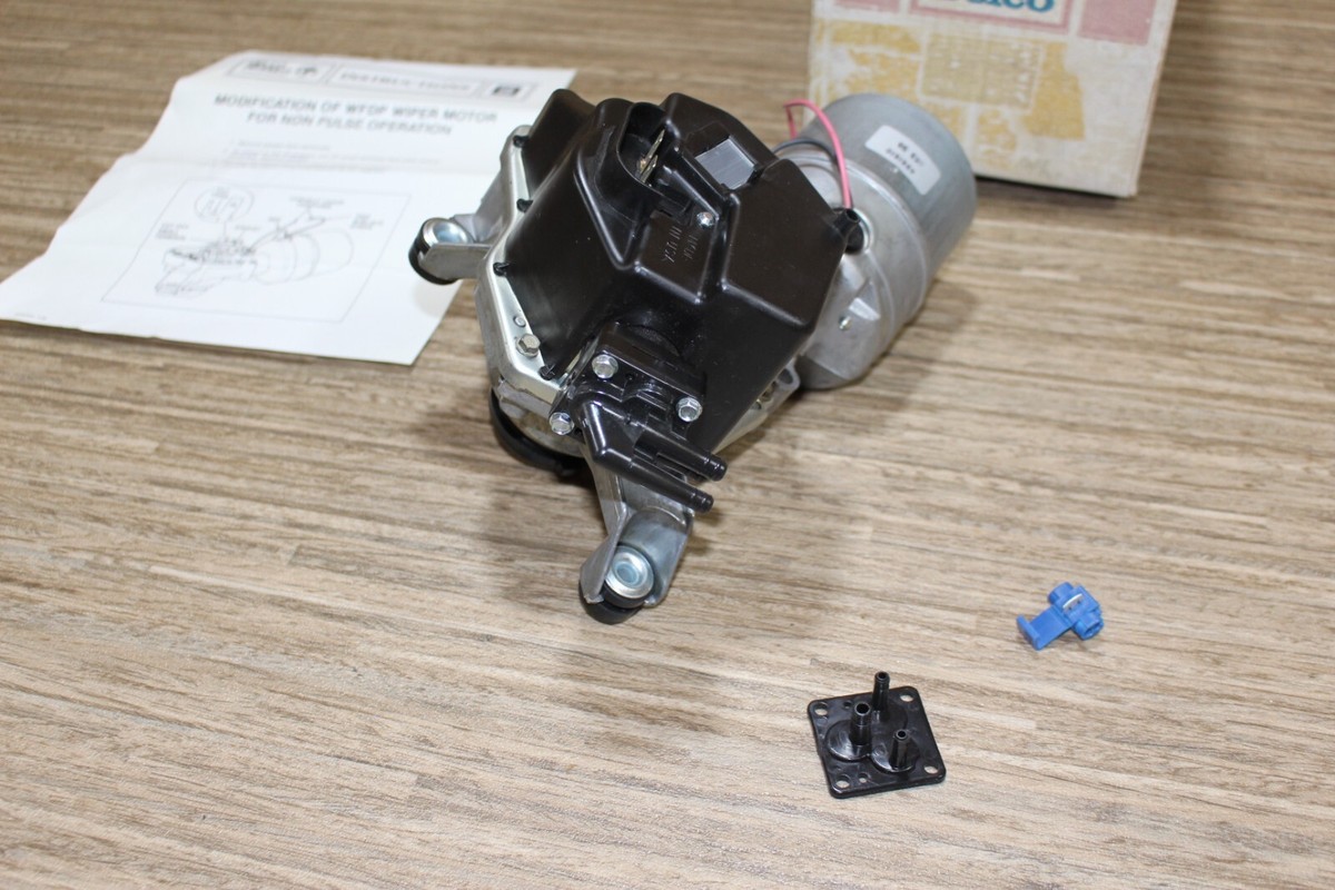 NOS GM Delco Camaro 70-81 Windshield Wiper Motor 4961610 4960754