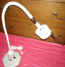 SUNNEX  HALOGEN GOOSENECK 35 WATT LIGHT WITH BASE HM1000/1008 38 INCHES  