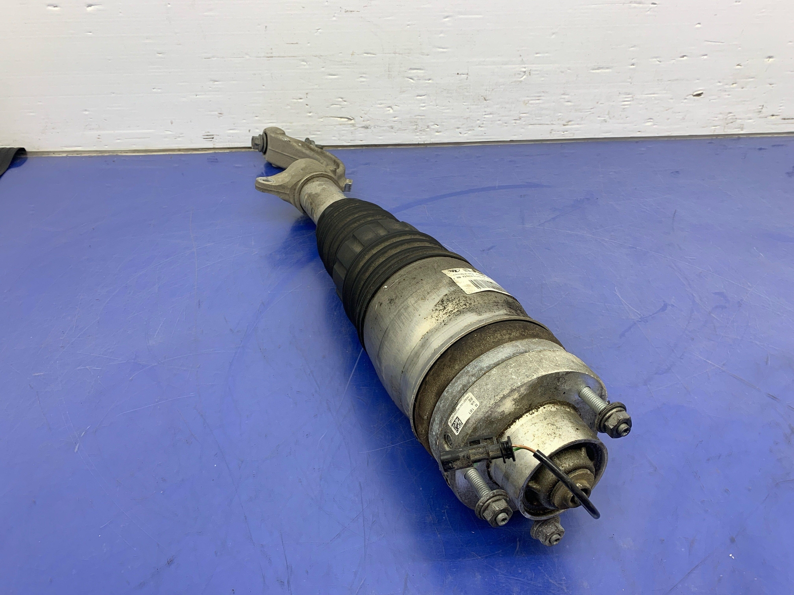 2017-2020 MASERATI LEVANTE 3.0L FRONT RIGHT AIR STRUT SHOCK ABSORBER *63K*