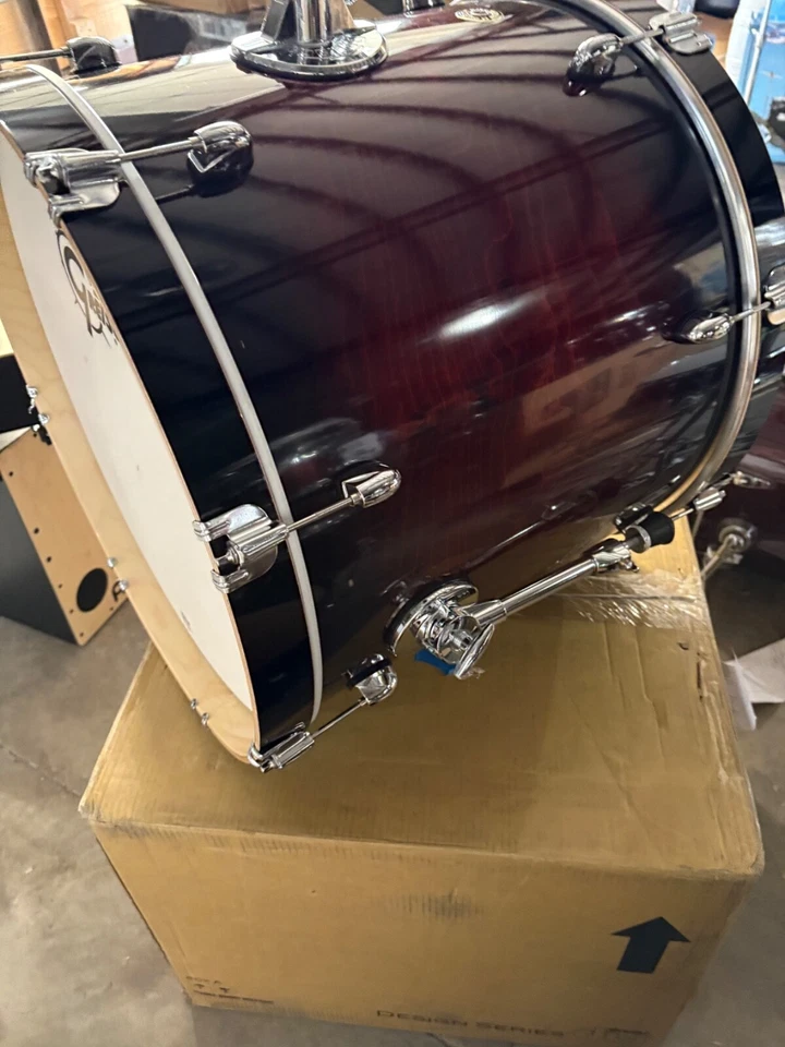 gretsch catalina maple 22 diameter x 18 deep bass drum, deep cherry burst finish - Image 3 of 4