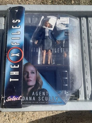 Agent Dana Scully aus den Akte X von Diamond Select Toys noch originalverpackt. - Bild 1 von 4