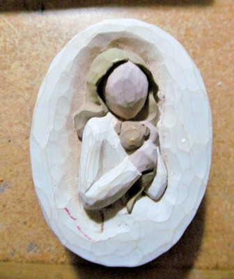 Willow Tree 2005 My Friend Trinket Box  by Demdaco Susan Lordi