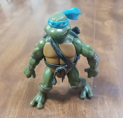 Mirage Studios Teenage Mutant Ninja Turtles Leonardo Action Figure 2002 Loose