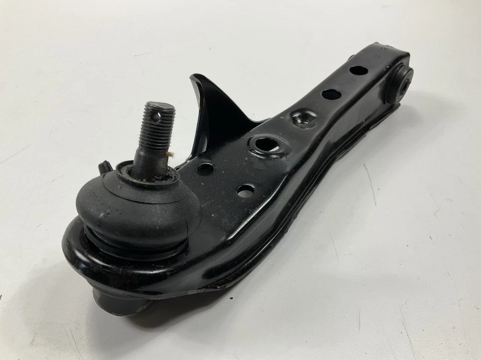 Brazo de control inferior delantero derecho trw 10886 con rótula Toyota Celica 1981-1985 Foto 3 de 4