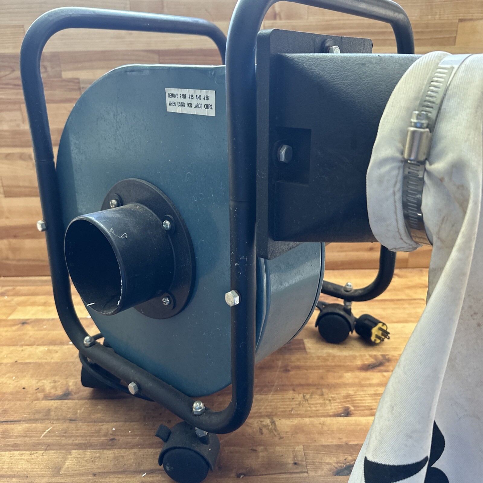 Reliant Dust Collector W/ Cage Roller Wheels Model No. 620 eBay