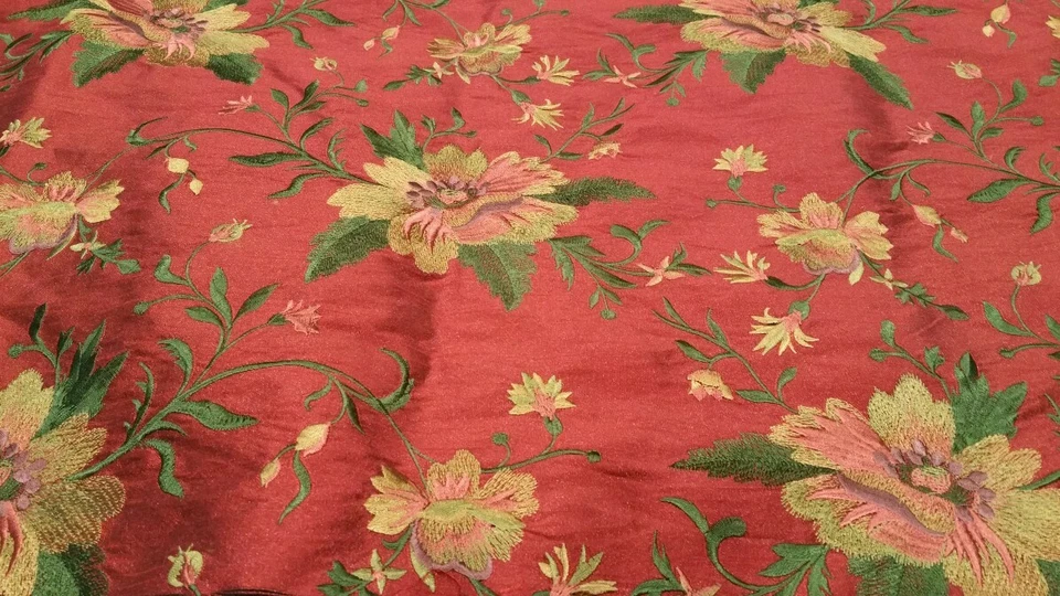 Sewing Floral Viscose Cotton Rayon  Poly High Quality  Home Dec Fabric  - Image 2 of 4