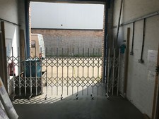 EXPANDING BARRIER, SAFETY BARRIER, FACTORY BARRIER 