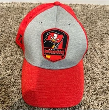 Tampa Bay Buccaneers New Era NFL 39THIRTY Flex Fit Hat Cap Size Small-Medium