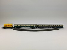 Merklin Reisezugwagen 2x 2te Klasse Set mit Shell Kesselwagen und Gleisbogen