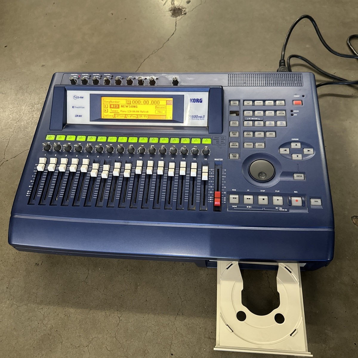 Korg D1600 mkII Digital Recording Studio Multitrack Recorder Good