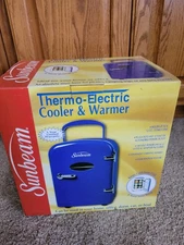 NEW SUNBEAM Portable Mini Fridge Cooler Warmer AC/DC Blue N Box 4L/6 Cans