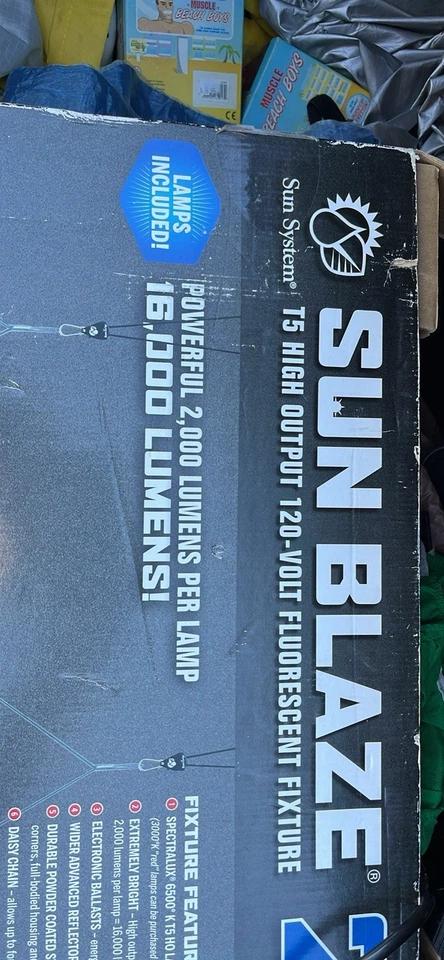 Sun Blaze 28 T5 Hight Output 12 Volt Flourecent Light 8 Bulbs powerhul 2000 lumi - Image 4 of 4