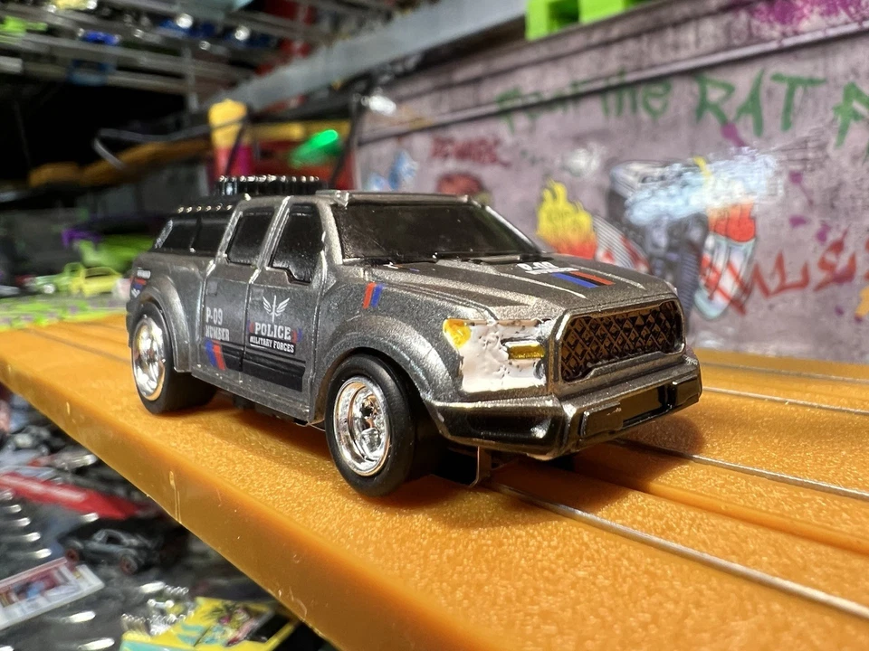 Chasis afinado personalizado de 4 velocidades para automóvil Ford Truck Rally Racer Auto World HO  Foto 2 de 4