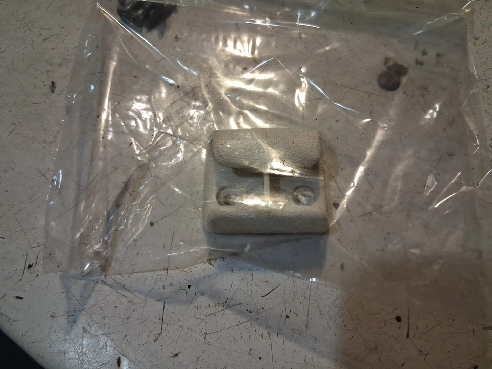 1973-79 Sun Visor Ford Truck F100 F150 F250 F350 Bronco Ranger XLT Custom? White - Image 3 of 4