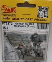 MW22 Cmk F72372 German He 162A Mechanics (2 Pcs.) 1/72 Figure
