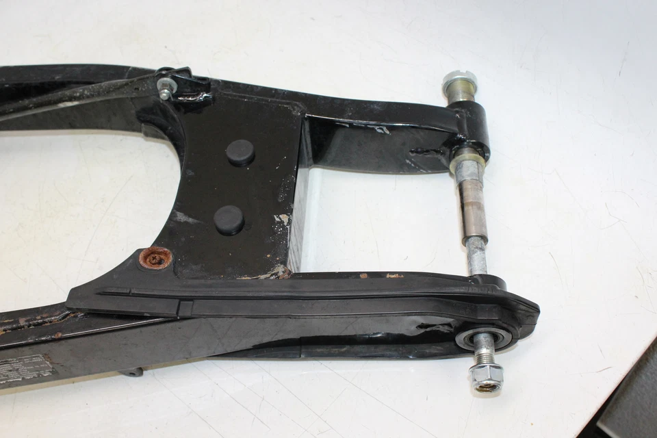 Brazo de suspensión trasero basculante Honda Shadow Spirit 750 Vt750dc 2005 Foto 3 de 4