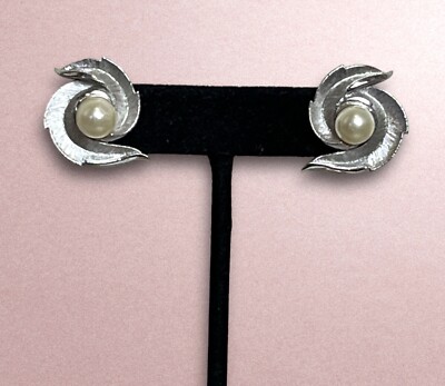 Crown Trifari Swirl Earrings Faux Pearl Clip Silver Tone Vintage Estate Designer