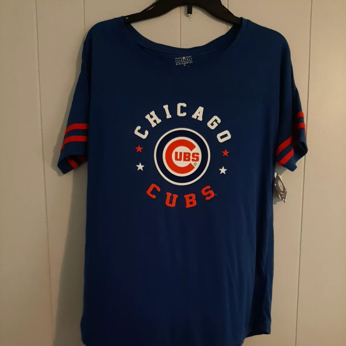 BRAND NEW Official MLB Chicago Cubs Women's T-Shirt Campus