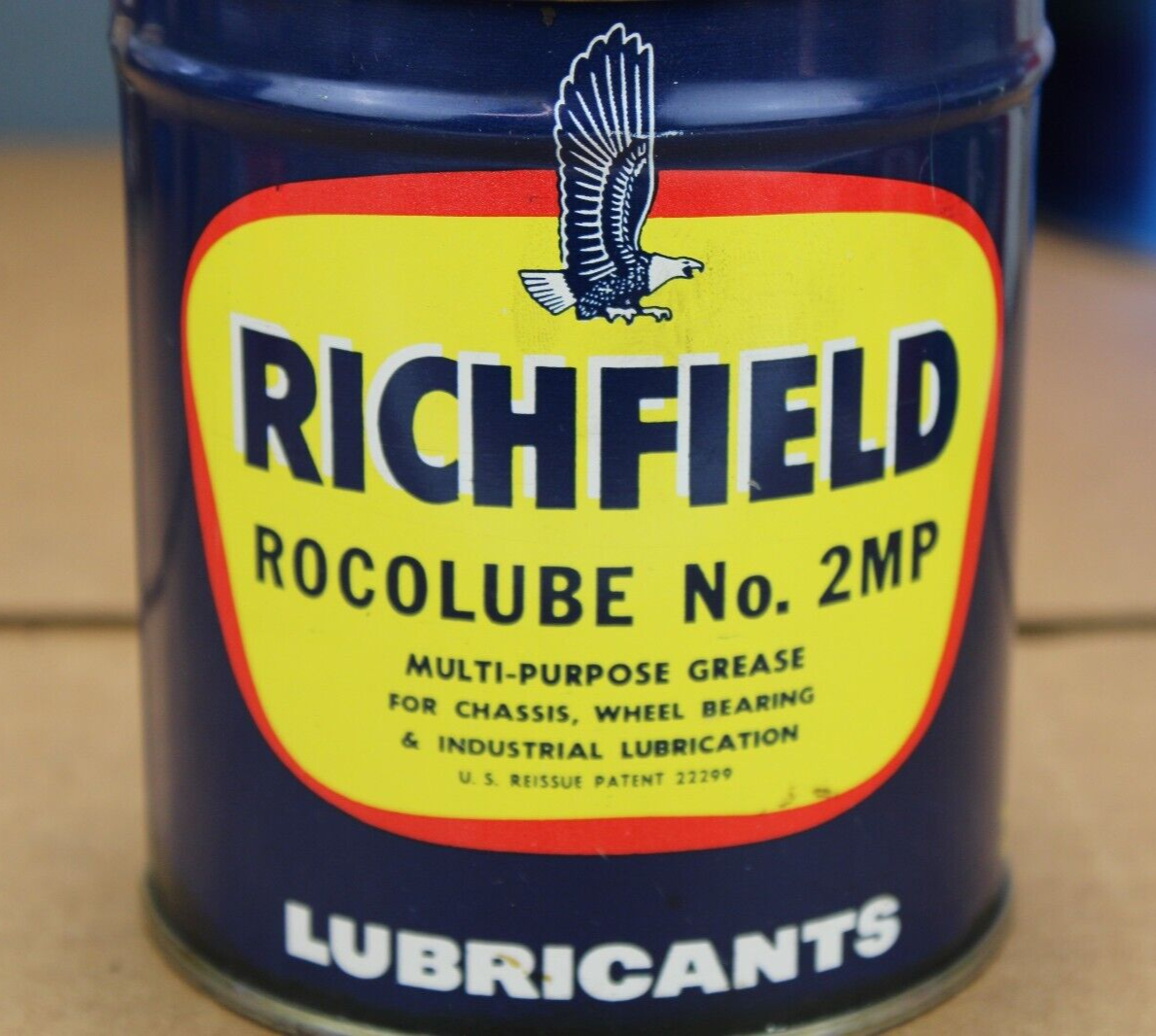 FULL NEAR MINT * 1940s era RICHFIELD ROCOLUBE 1 LB. GREASE Old Tin Oil