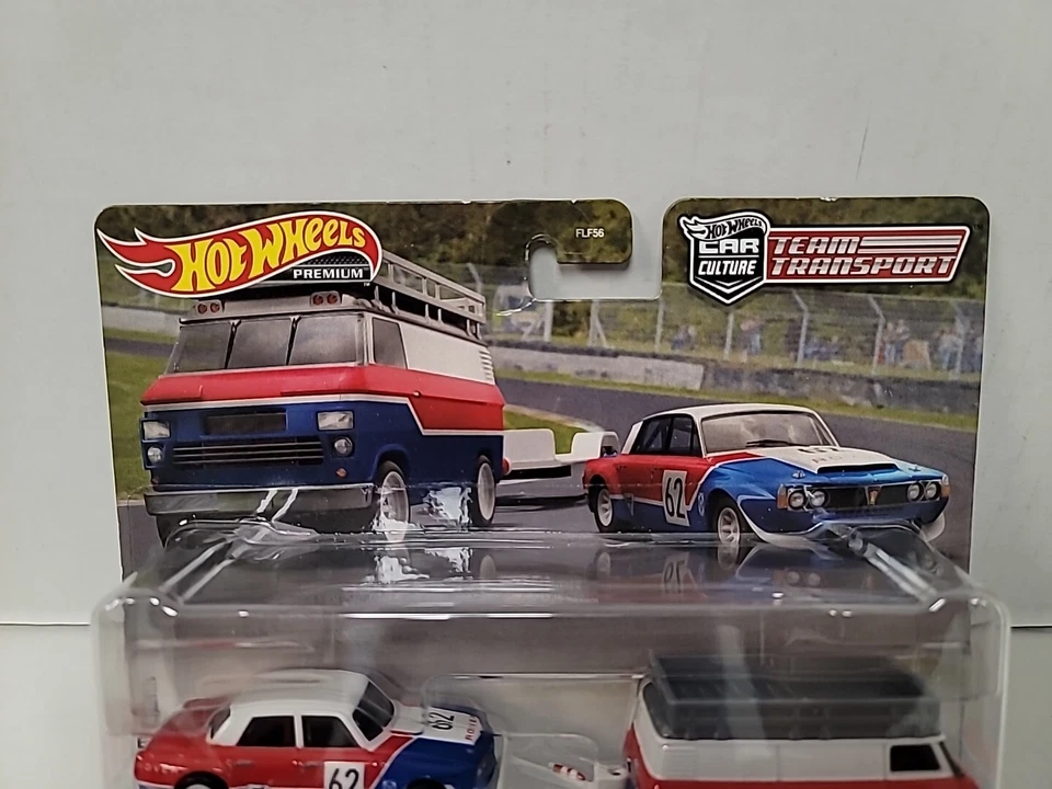 Camión de transporte Hot Wheels Premium 1970 Rover P6 Grupo 2 Rally Hauler Team Foto 2 de 4
