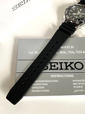 New! Seiko SNZB23J2 5 Sports Automatic Black Dial Black Rubber