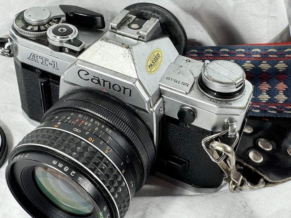 Cámara fotográfica Canon AT-1 35 mm SLR de colección con lente Makinon 28 mm - sin probar, como está Foto 4 de 4