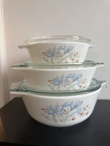 Set of 3 Vintage Pyrex England Blue Iris White Milkglass Casserole Dish With Lid