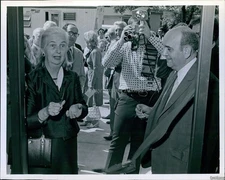 1971 Photo Dr Wilhelmina Dunning Cuts Ribbon Research Bldg Dr Schultz Event 8X10