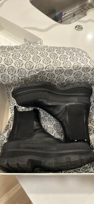 Alexander McQueen Men8217 s Tread Slick Chelsea Boots Black Silver EU 41 (US8)