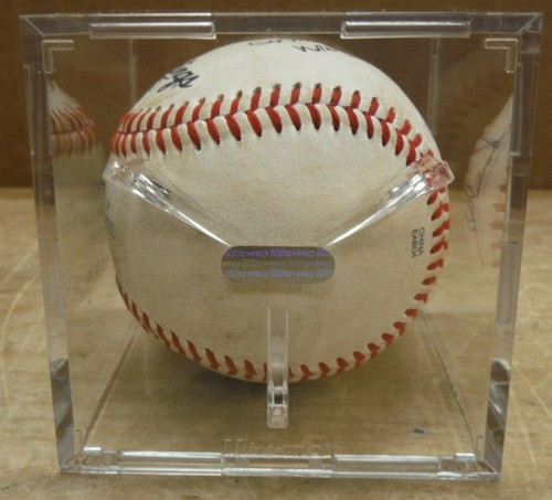 RARE! Signed Kris Medlen Baseball in UV Ball Holder Gwinnett Braves 1st Win b04 - Picture 6 of 7