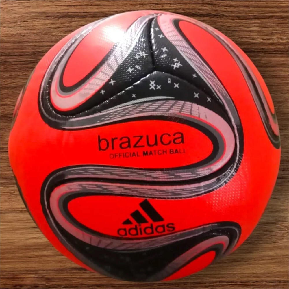 激レア新品未使用adidas Brazuca  FIFAワールドカップ 2014 Adidas Brazuca 2014 World Cup Brazil FIFA Official Match
