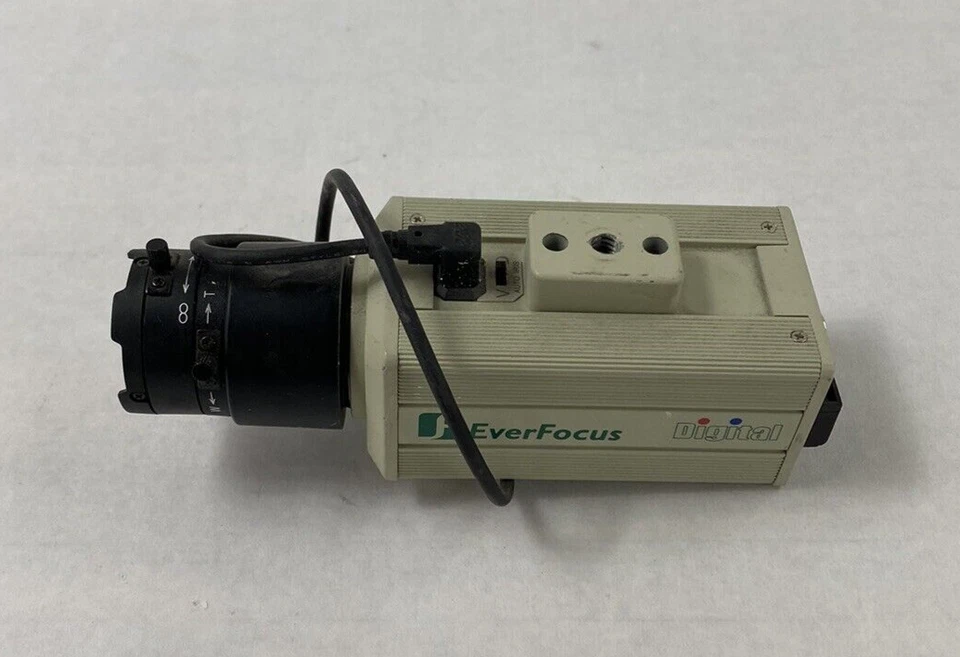 EverFocus EQ200A/NN Color Digital Camera 1/3" 3.5-8mm Lens For Parts or Repair - Image 4 of 4