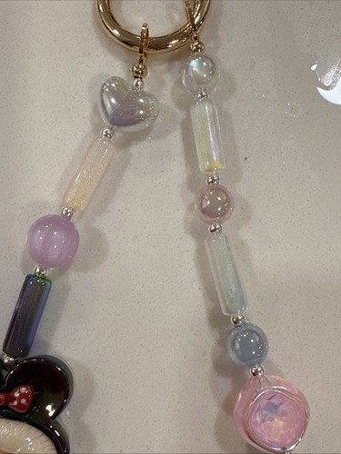 Labubu Phone Charm Wristlet - Photo 4 sur 7