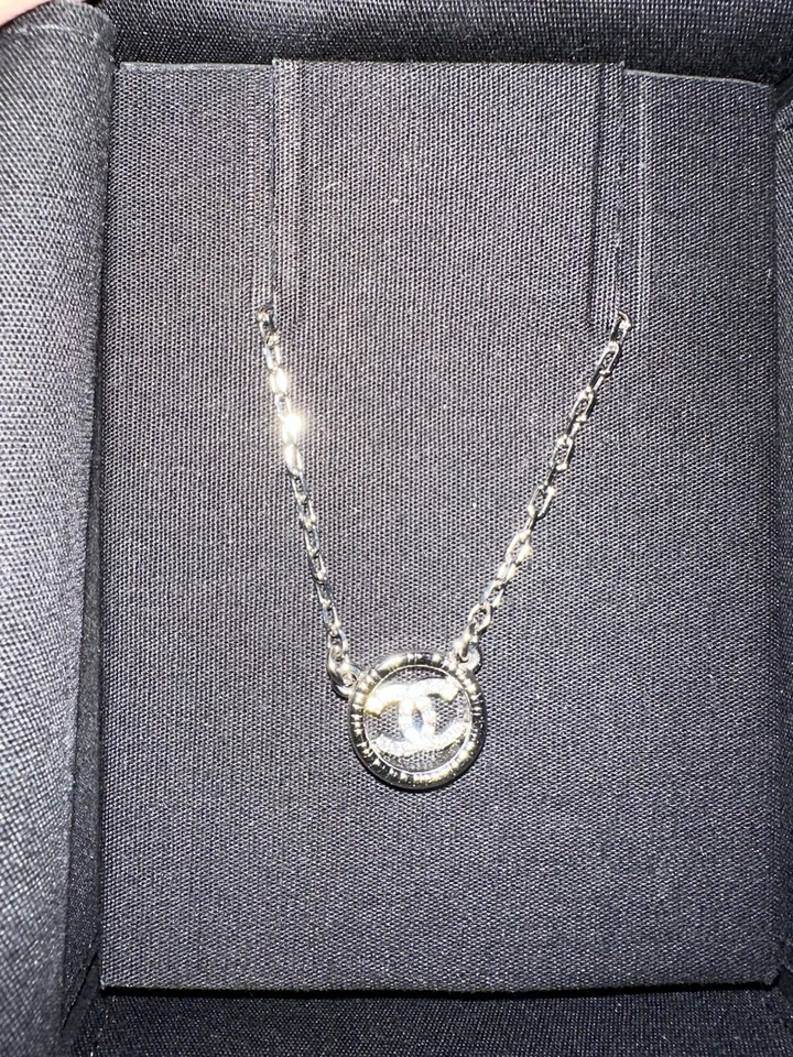 Chanel necklace  - Image 2 of 3