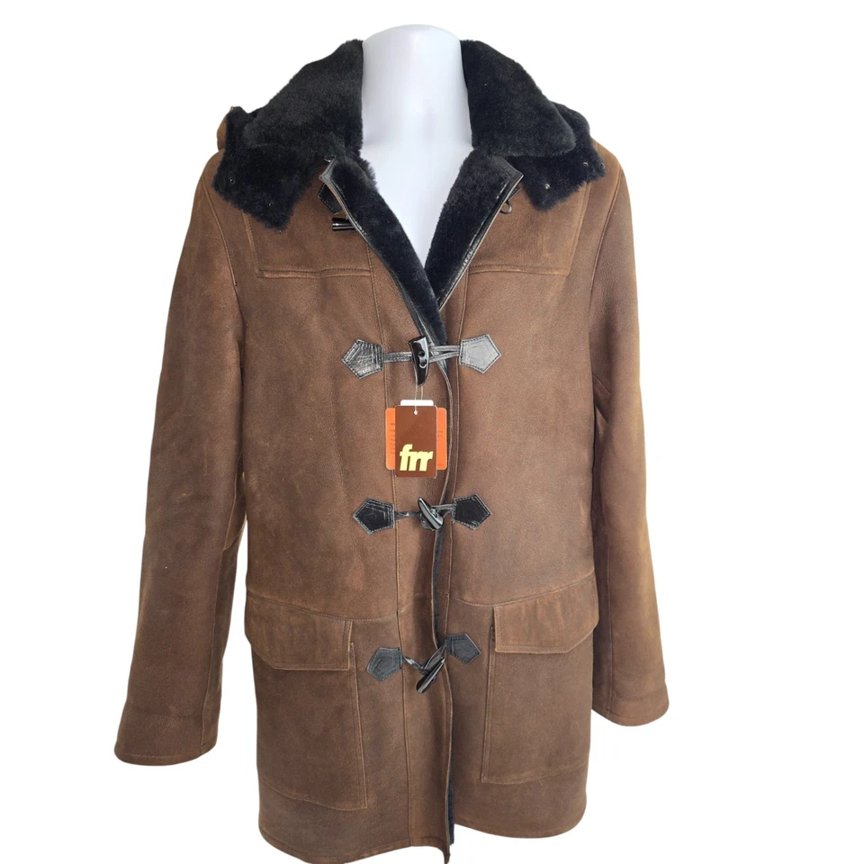 FRR Men's Genuine Leather Shearling Sheepskin Coat M $1000 New With Defects - Image 2 of 4