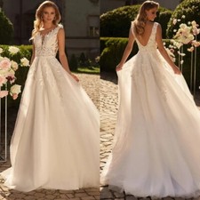 Luxury A-Line Wedding Dresses V-Neck Sleeveless Lace Applique Bridal Ball Gowns