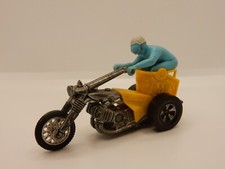 Mattel Hot Wheels RRRumblers Choppin Chariot Blue Rider- Made In Hong Kong 1972
