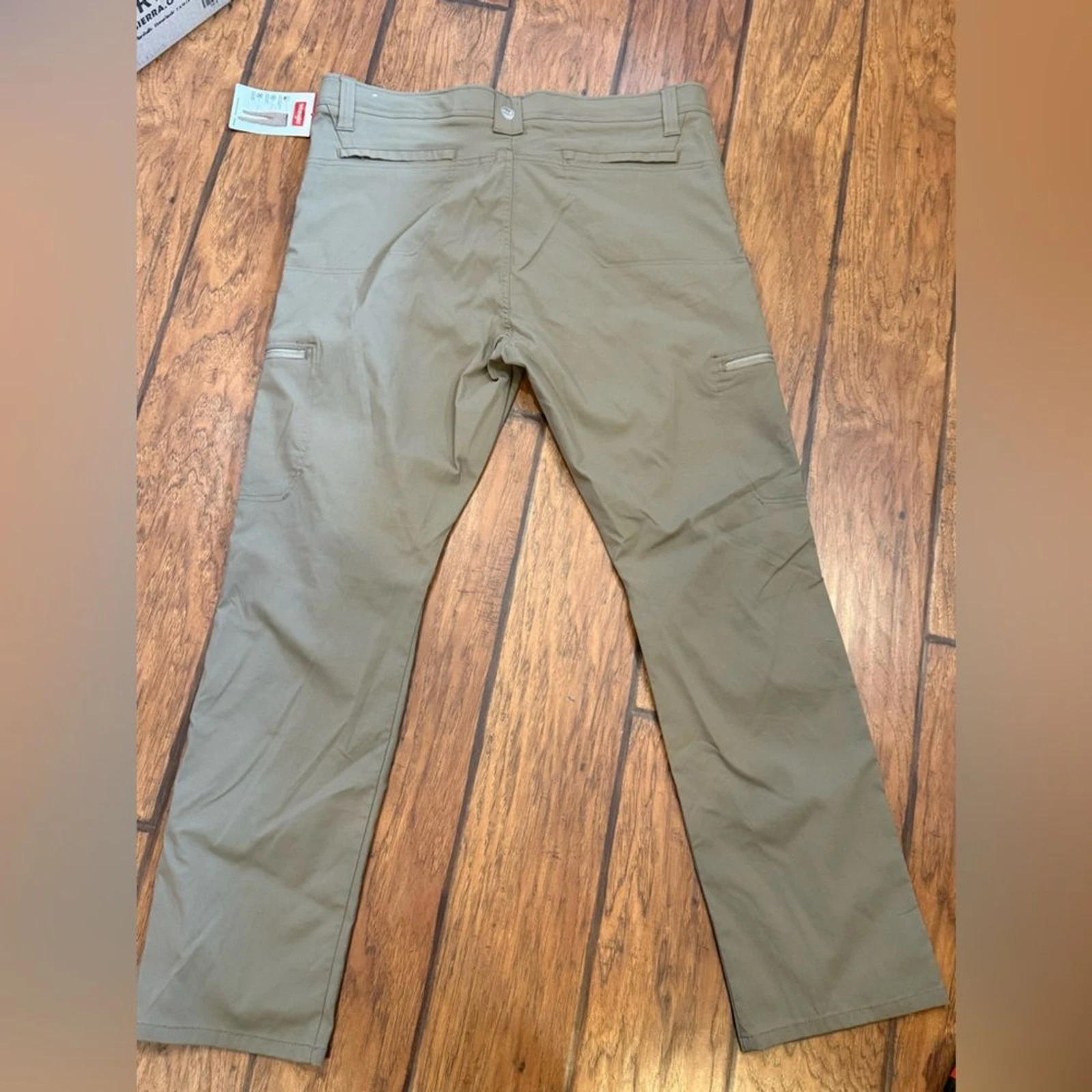 Wrangler Performance Cargo Pants mens 40x32 tan Straight Wicking UPF Flex Hike