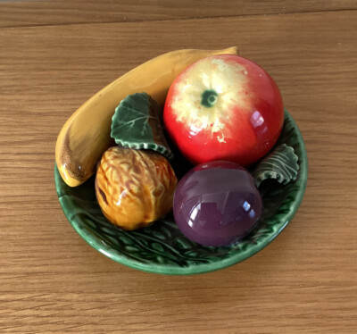 Vintage Majolika gemischte Obstschale für Tisch Mittelstück. Klein, kann überall hin.